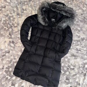 North Face Puffer Parka jacket with fur hood